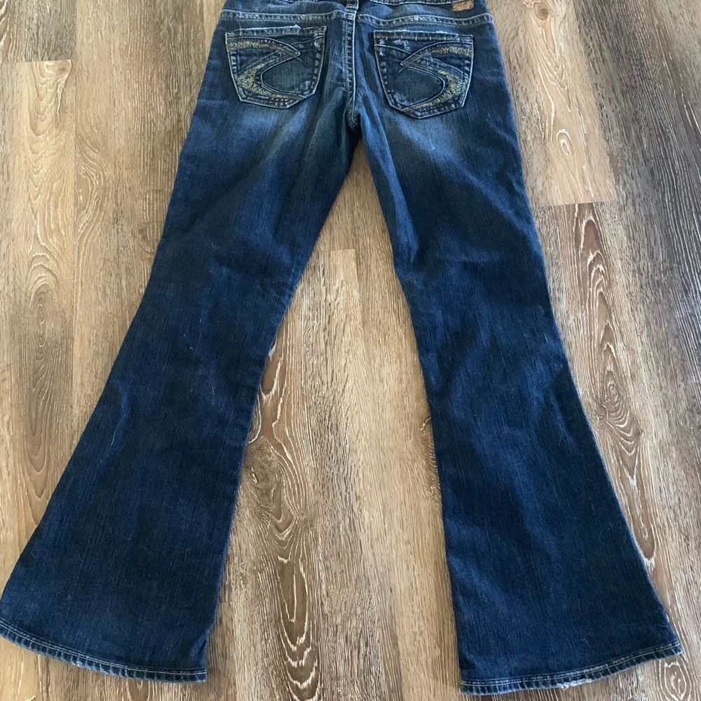 Size 26 silver jeans